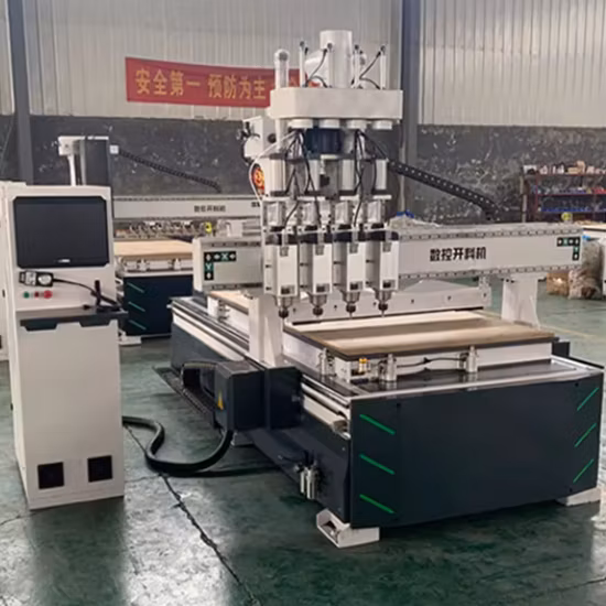 Router CNC 3D Macchina per la lavorazione del legno Router CNC per legno a 6 teste e 4 assi